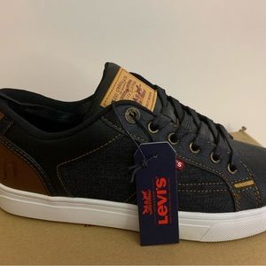 NWT Men’s Levi 501 Shoes